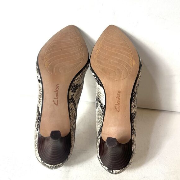 Clarks Collection Slip On Kitten Heels Leather Snake Skin Print Pump Women's 7 M - Picture 11 of 12